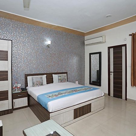 Hotel O Shanti Palace Агра Екстер'єр фото