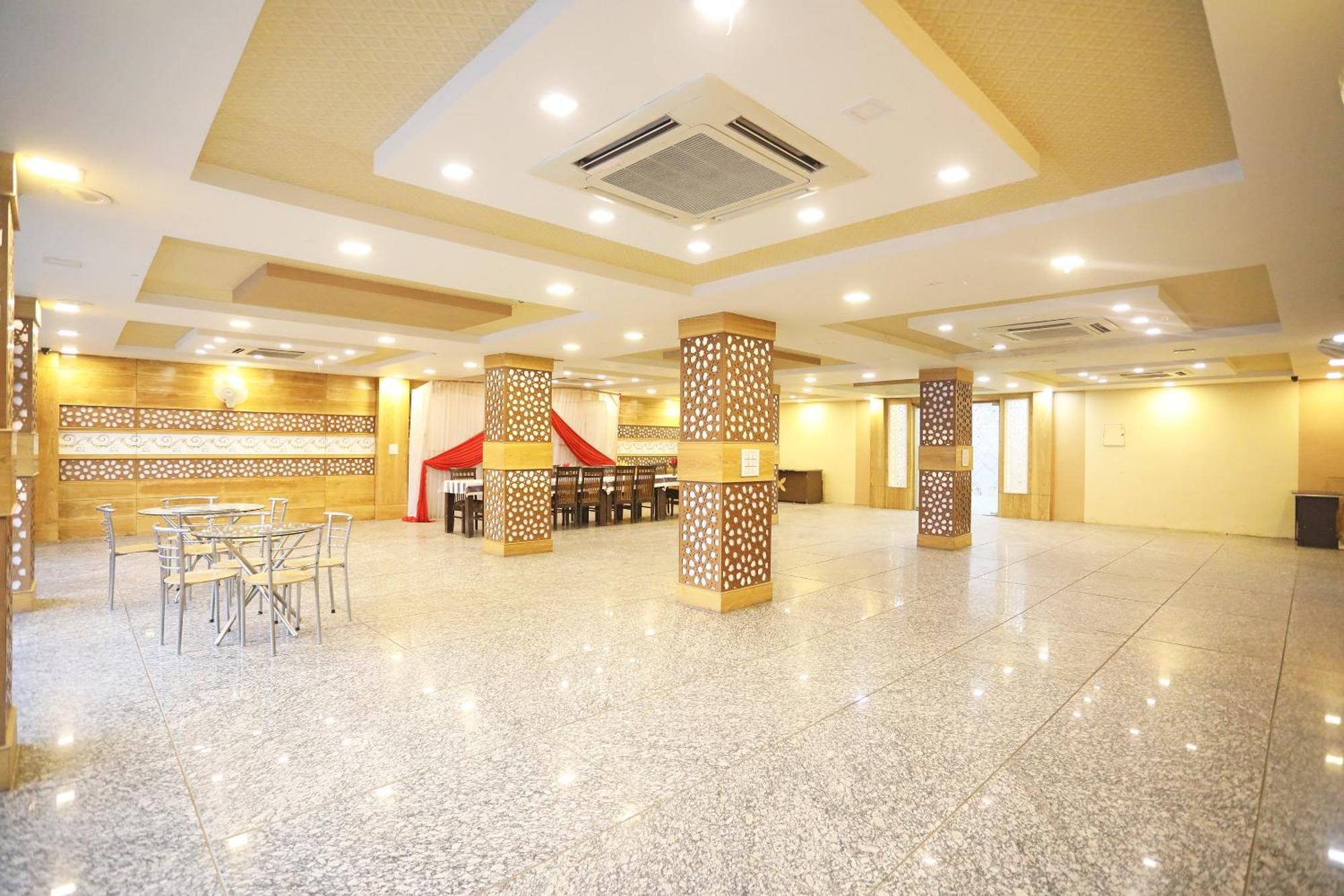 Hotel O Shanti Palace Агра Екстер'єр фото